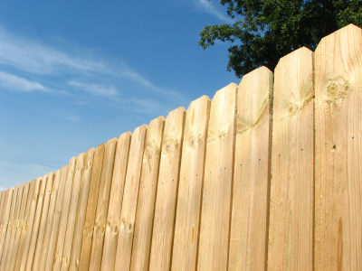 Why Fence and Deck Cleaning Matters for HOAs and Lakeside Communities Around Columbia