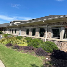 Lakeside-Softwash-offers-exceptional-exterior-cleaning-services-for-Chapin-Pediatrics-in-Chapin-SC 22