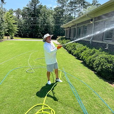 Lakeside-Softwash-offers-exceptional-exterior-cleaning-services-for-Chapin-Pediatrics-in-Chapin-SC 6
