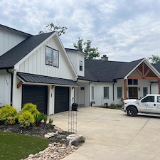Softwashing-a-Lake-Home-on-Lake-Murry-SC 27
