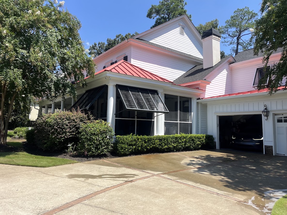 Softwashing this beautiful home in Columbia, SC